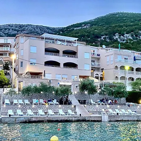 Apartments Domane Nenad Neum Exterior photo